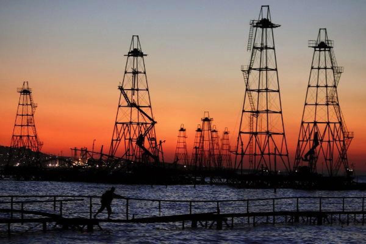 Offshore drilling rig in the Caspian Sea